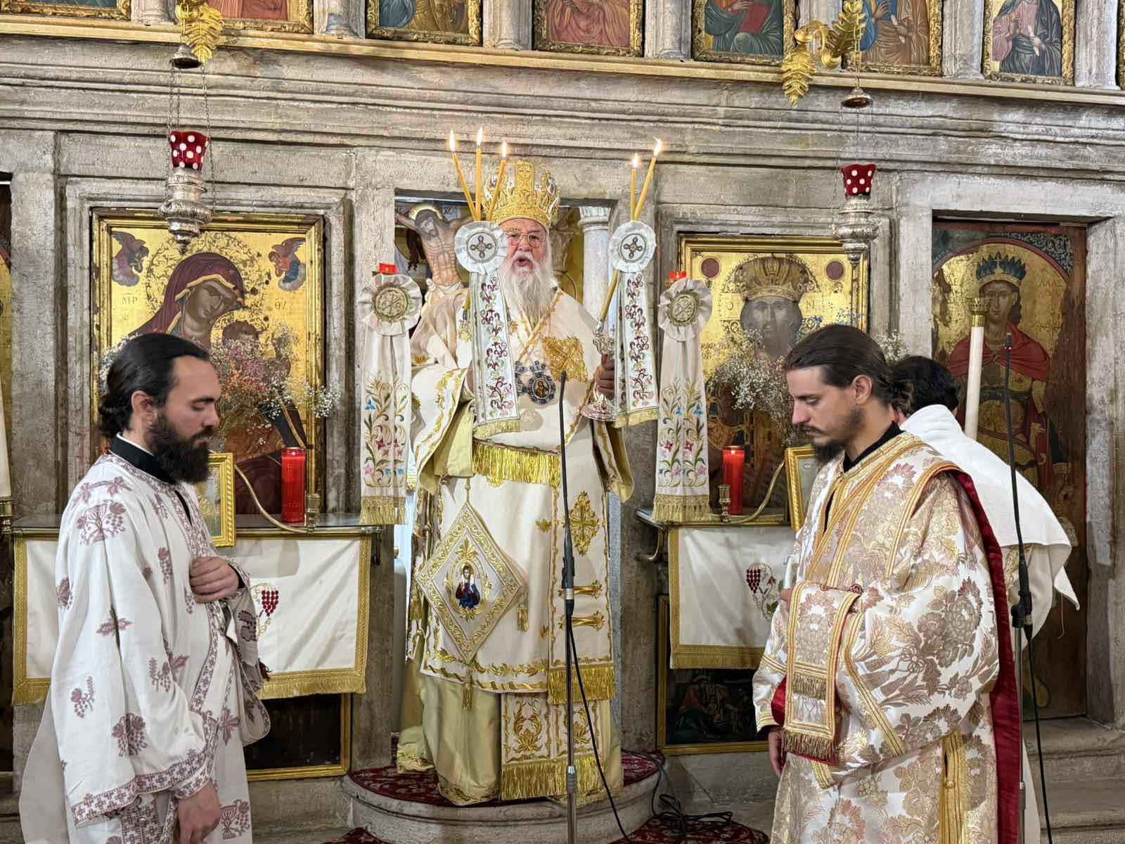 Μητρ. Κερκύρας σε νέο Διάκονο: «Να καταδεικνύεις τον Χριστό στον κόσμο» - μια φωτογραφία 4