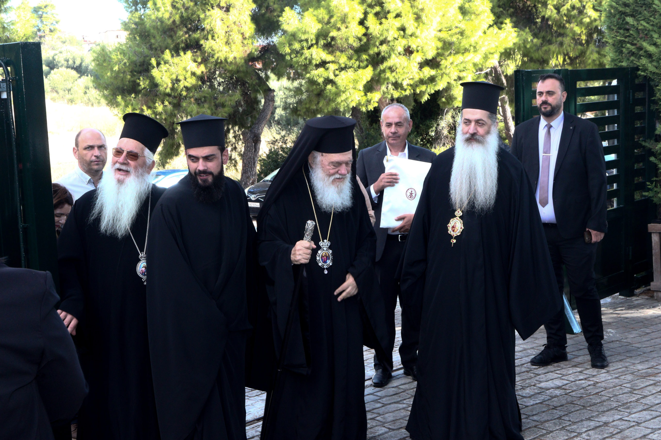 Ο Αρχιεπίσκοπος Ιερώνυμος επισκέφθηκε Παιδικό Σταθμό στο Δήλεσι Βοιωτίας - μια φωτογραφία 2