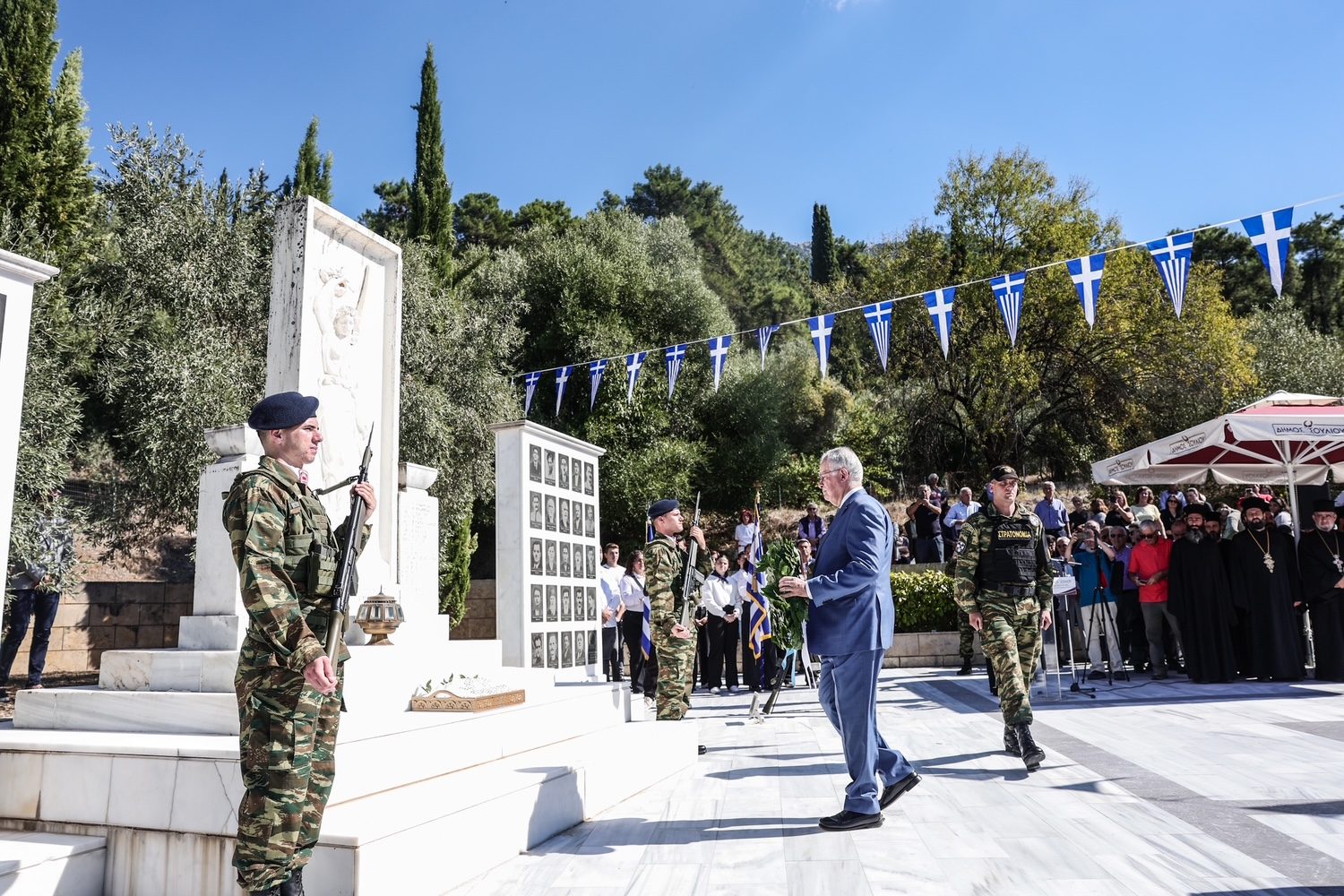 Σκληρό μήνυμα του ΠτΔ σε Αλβανία για τα εγκλήματα των Μουσουλμάνων Τσάμηδων - μια φωτογραφία 8