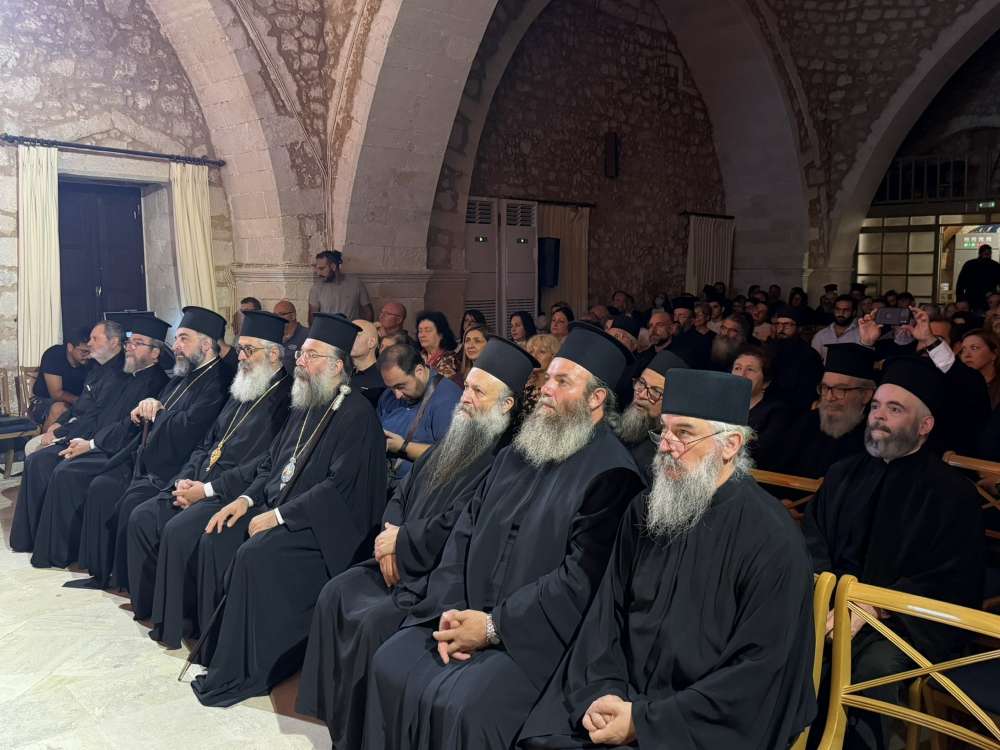 «Αστραπή περίφημος»: Μεγάλη Συναυλία για την Αρκαδική Εθελοθυσία στο Ρέθυμνο - μια φωτογραφία 3