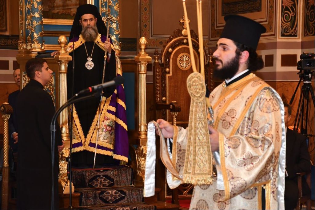 Ιεροψάλτες από τον Βόλο έψαλαν στον Καθεδρικό Ναό Αθηνών - μια φωτογραφία 2