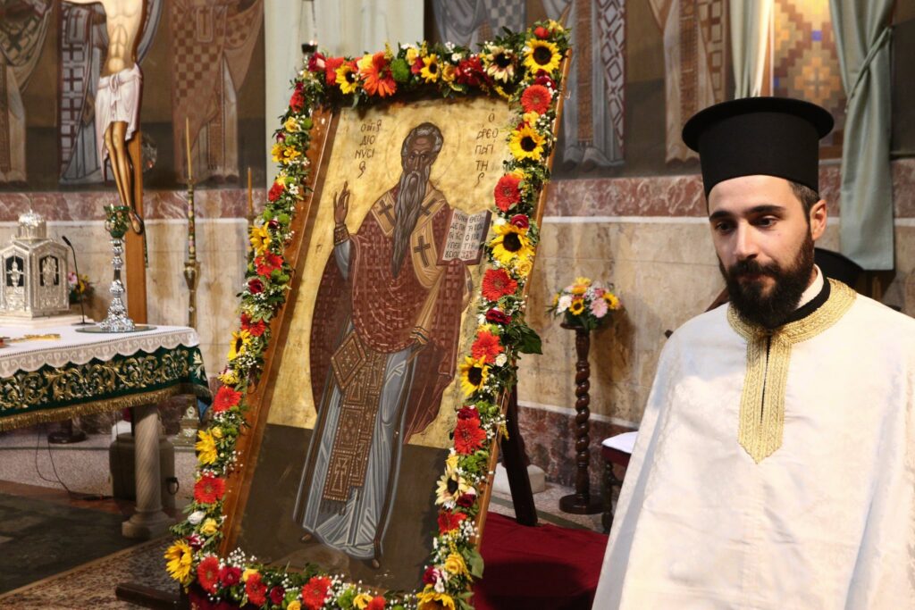 Αθήνα: Λαμπρή λιτάνευση του πολιούχου Αγίου Διονυσίου του Αρεοπαγίτη - μια φωτογραφία 14