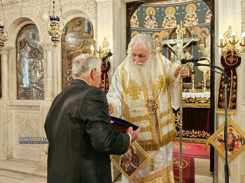 Κοσμοσυρροή στο Ναύπλιο για την Παναγία του Όρους των Ελαιών - μια φωτογραφία 17