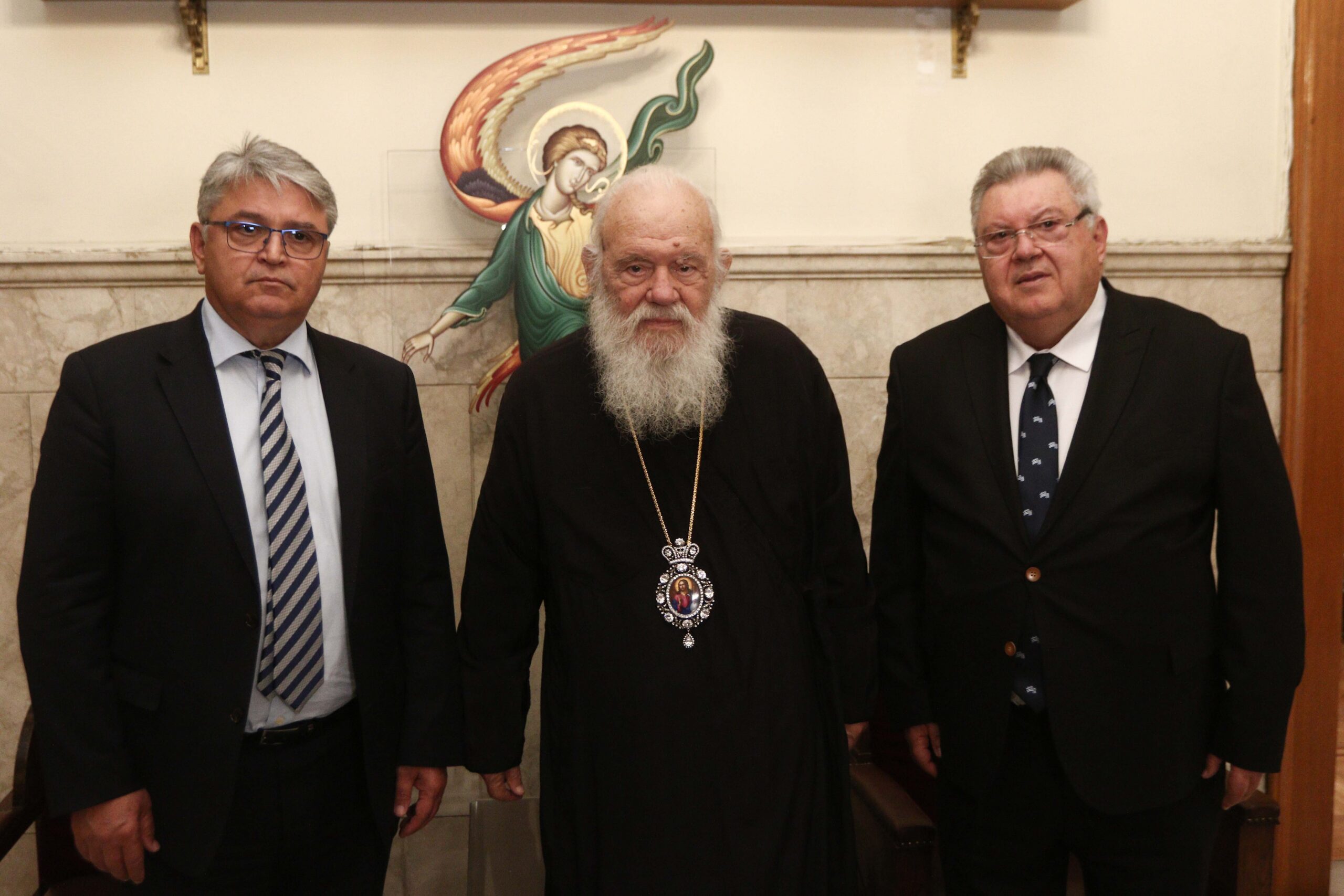 Ο Αρχιεπίσκοπος Ιερώνυμος συναντήθηκε με τον Πρόεδρο της ΝΙΚΗΣ - μια φωτογραφία 4