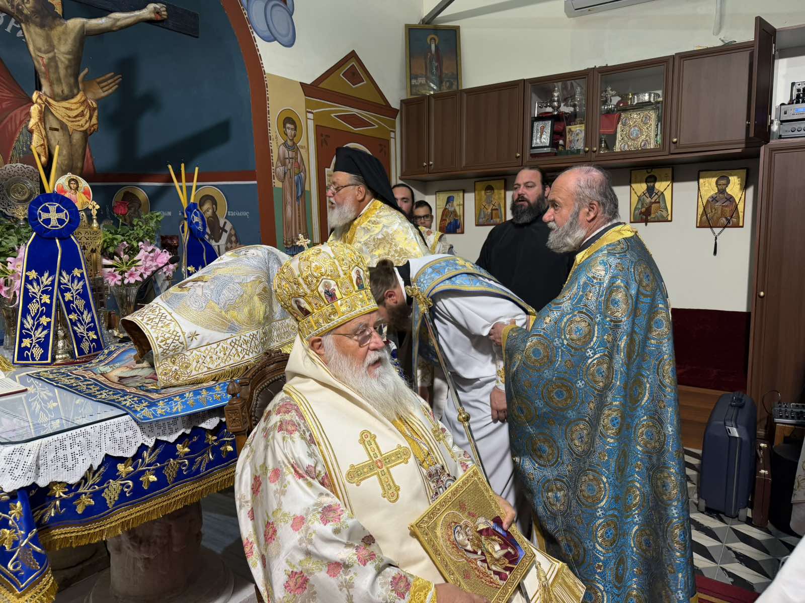 Χειροτονία Πρεσβυτέρου τελέστηκε από τον Μητροπολίτη Κερκύρας - μια φωτογραφία 3