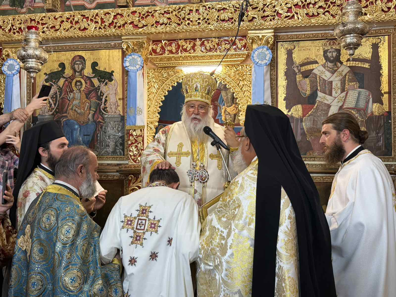 Χειροτονία Πρεσβυτέρου τελέστηκε από τον Μητροπολίτη Κερκύρας - μια φωτογραφία 4