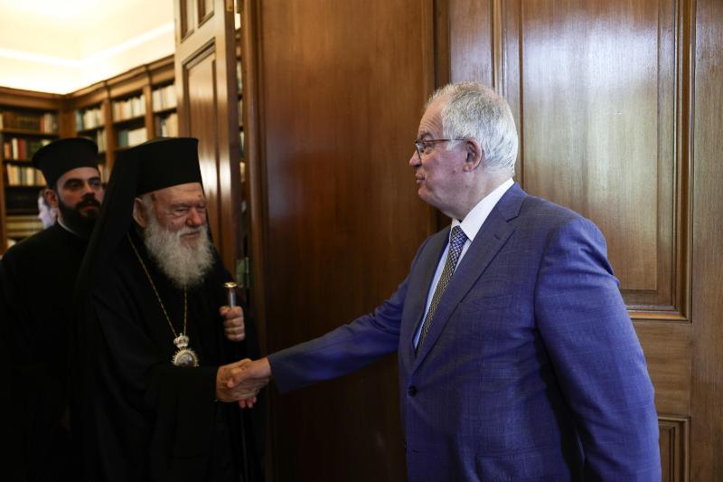 Ο Αρχιεπίσκοπος Ιερώνυμος συναντήθηκε με τον Πρόεδρο της Δημοκρατίας - μια φωτογραφία 2