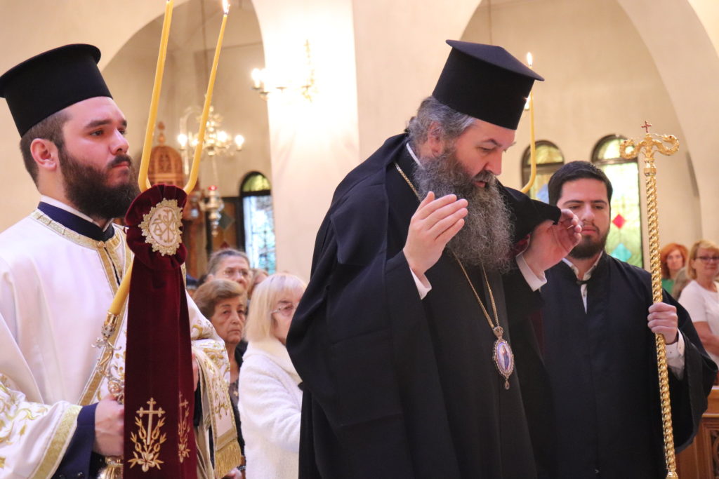 Ο Επίσκοπος Ιλίου Ραφαήλ λειτούργησε στον Άγιο Δημήτριο Αττικής - μια φωτογραφία 3