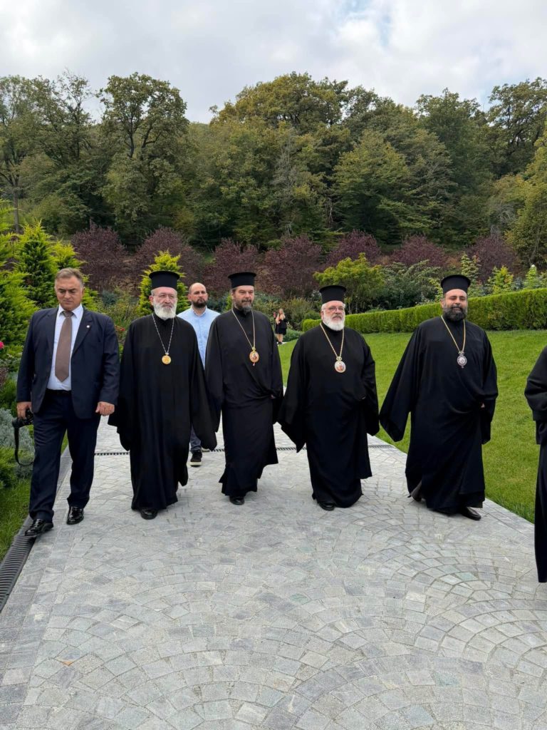 Ορθόδοξοι εκπρόσωποι προσκύνησαν στη Μονή Αγίας Νίνας στο Μπόντμπε Γεωργίας - μια φωτογραφία 7