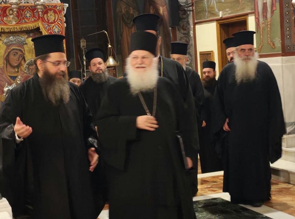 Ο Γέροντας Εφραίμ μίλησε για τον Άγιο Ιωάννη Κροστάνδης στον Πειραιά - μια φωτογραφία 10