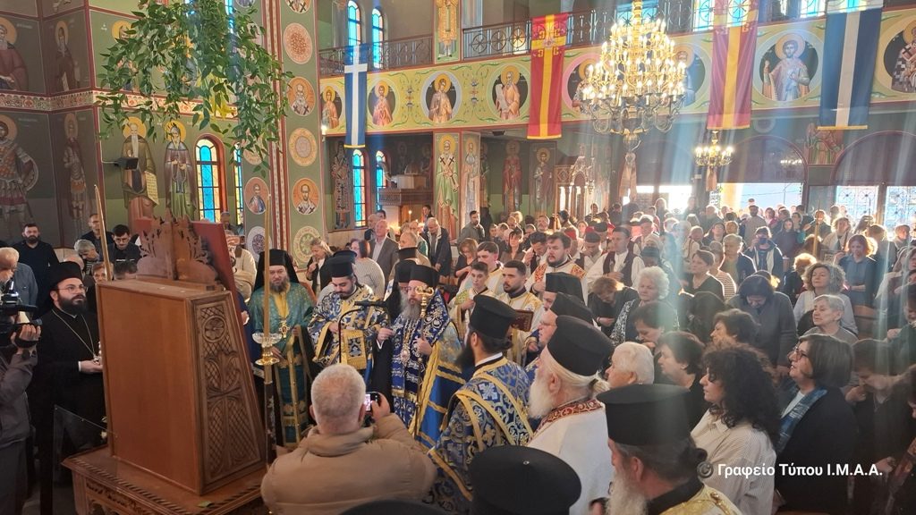 Αντίγραφο της Παναγίας Πορταΐτισσας υποδέχθηκε η Αγία Βαρβάρα Αγρινίου - μια φωτογραφία 9