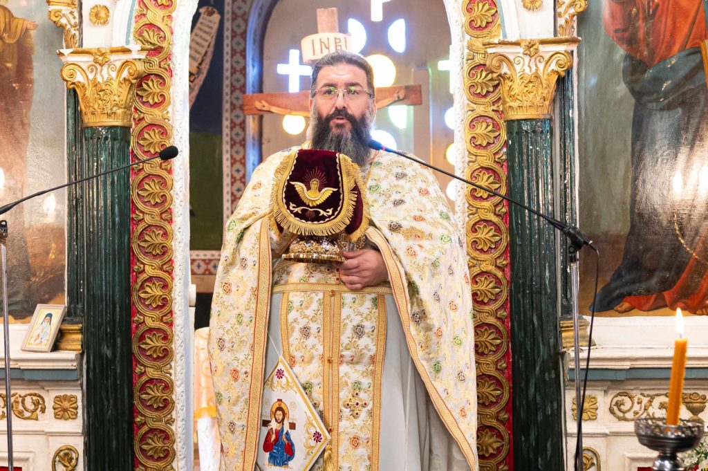 Ενθρονίστηκε η Εφέστιος Εικόνα του Αγίου Χρυσοστόμου του νέου στη γενέτειρά του - μια φωτογραφία 5
