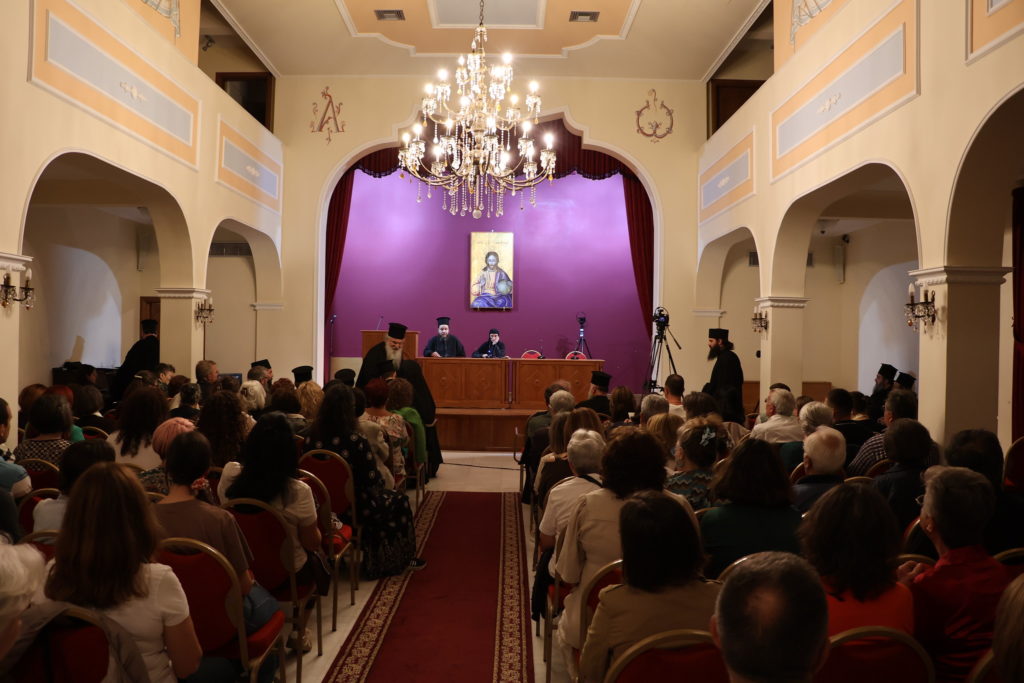 Πρώτη συνάντηση της Σχολής Γονέων πραγματοποιήθηκε στην Ιερά Μητρόπολη Κορίνθου - μια φωτογραφία 1