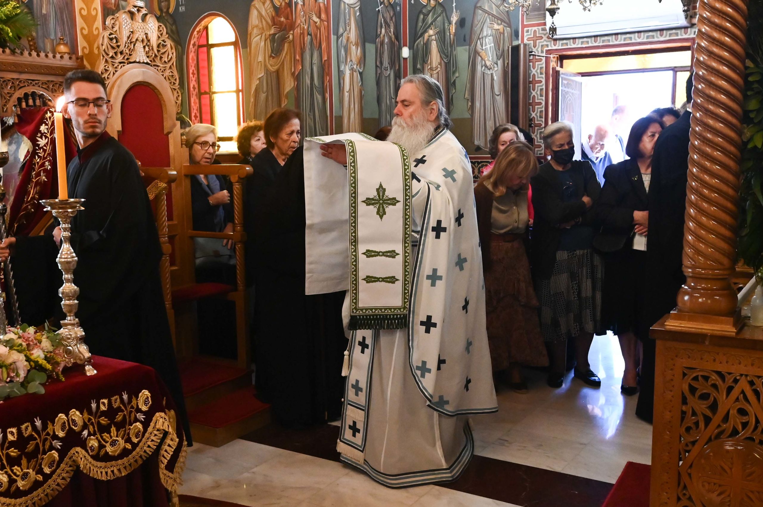Αρχιερατικό Μνημόσυνο για τον π. Ιωήλ Γιαννακόπουλο τελέστηκε στη Καλαμάτα - μια φωτογραφία 4
