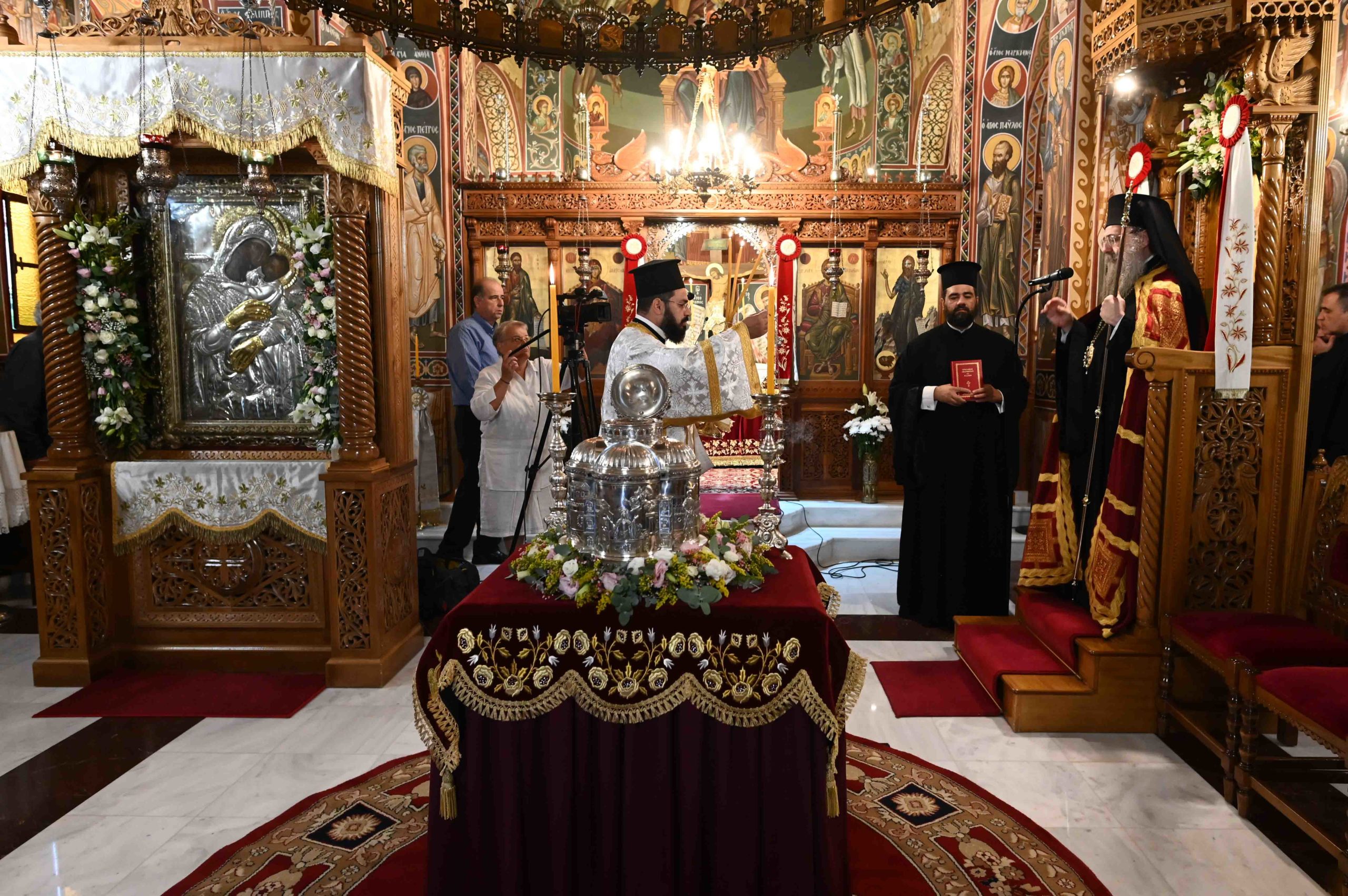 Αρχιερατικό Μνημόσυνο για τον π. Ιωήλ Γιαννακόπουλο τελέστηκε στη Καλαμάτα - μια φωτογραφία 10