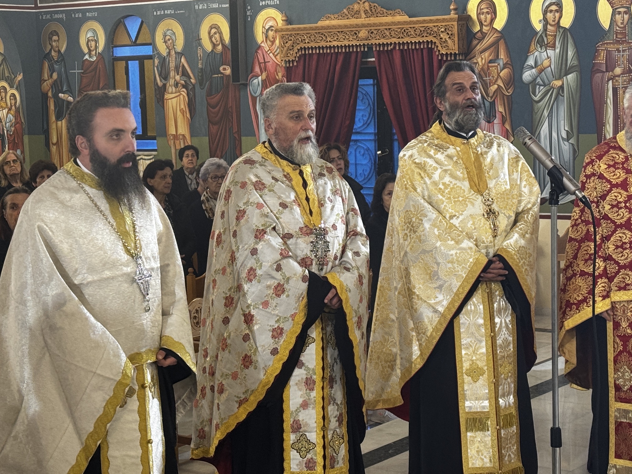 Με λαμπρότητα υποδέχθηκε το Περιστέρι τον Άγιο Κωνσταντίνο τον Υδραίο - μια φωτογραφία 8