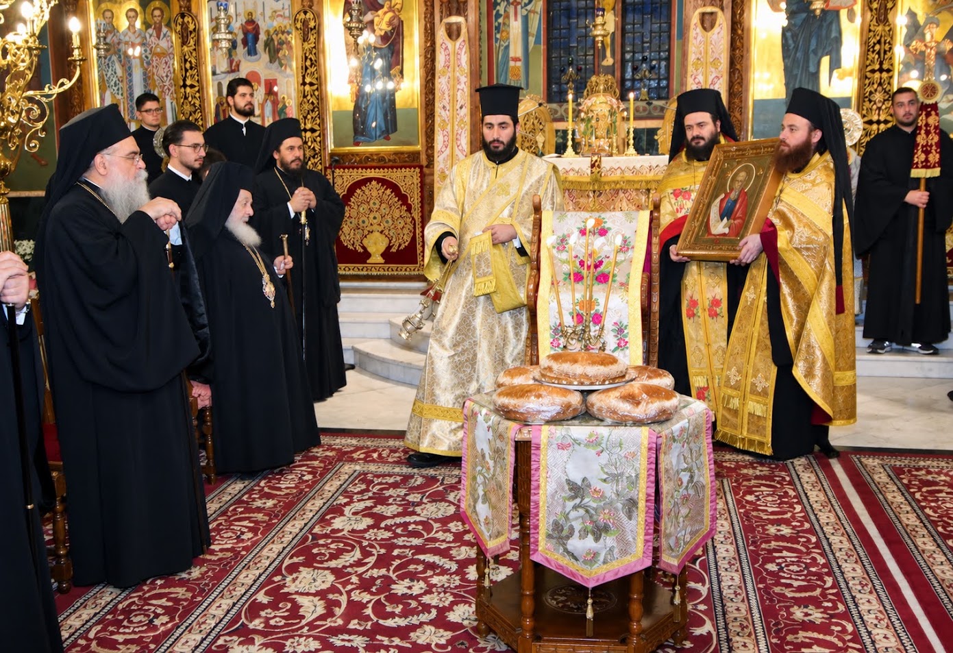 Πολυαρχιερατικό Συλλείτουργο για τα ονομαστήρια του Μητροπολίτη Εδέσσης Ιωήλ - μια φωτογραφία 3