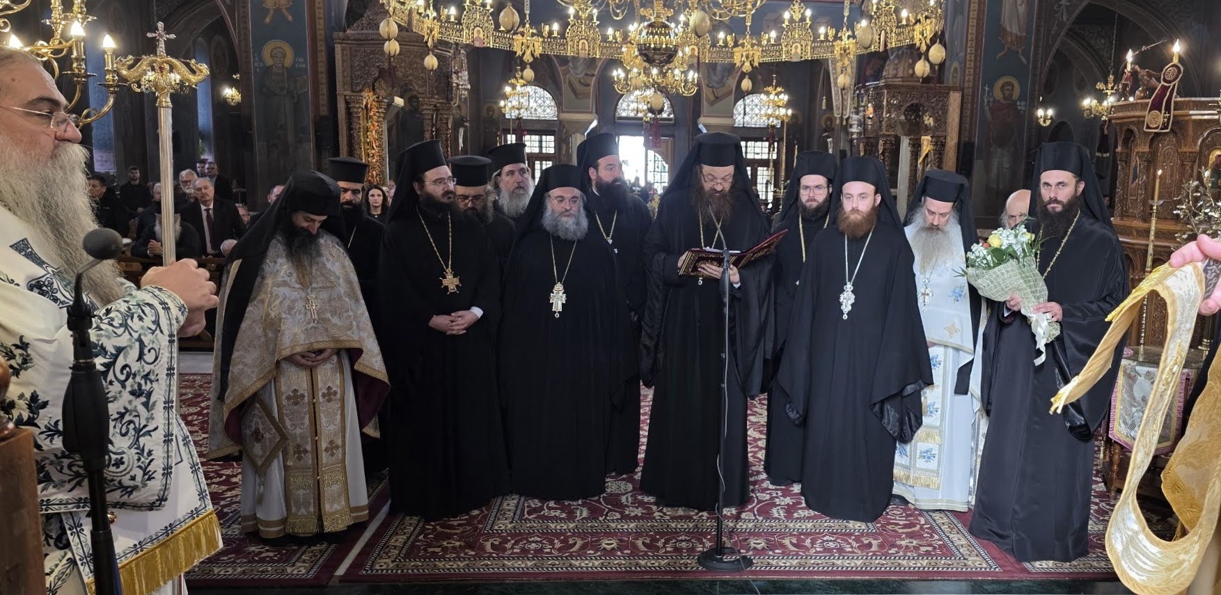 Πολυαρχιερατικό Συλλείτουργο για τα ονομαστήρια του Μητροπολίτη Εδέσσης Ιωήλ - μια φωτογραφία 8