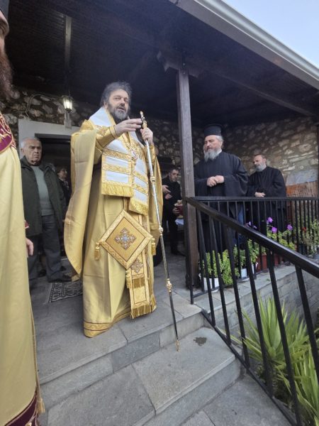 Τελέστηκε η πρώτη Θεία Λειτουργία στην οικία του Αγίου Παϊσίου στην Κόνιτσα - μια φωτογραφία 4