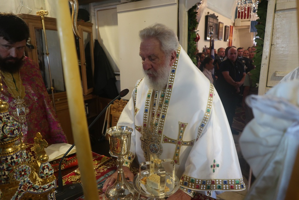 Μύκονος: Πάνδημος εορτασμός για τον Πολιούχο Άγιο Αρτέμιο - μια φωτογραφία 11