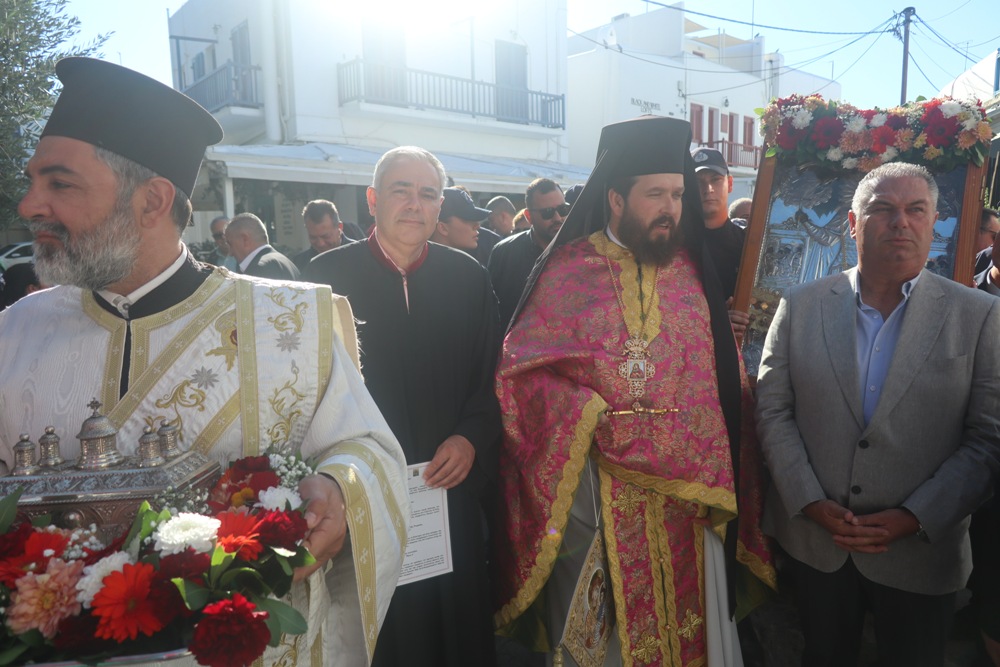 Μύκονος: Πάνδημος εορτασμός για τον Πολιούχο Άγιο Αρτέμιο - μια φωτογραφία 15