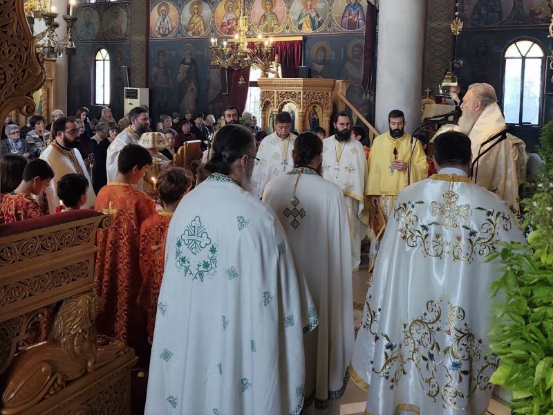 Θεία Λειτουργία στη Χαλκίδα για τον Άγ. Χριστόδουλο που διέπρεψε στην Εύβοια - μια φωτογραφία 2