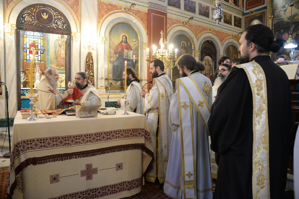 Αρχαιοπρεπής Θεία Λειτουργία του Αγίου Ιακώβου τελέστηκε στην Ευαγγελίστρια Πατρών - μια φωτογραφία 8