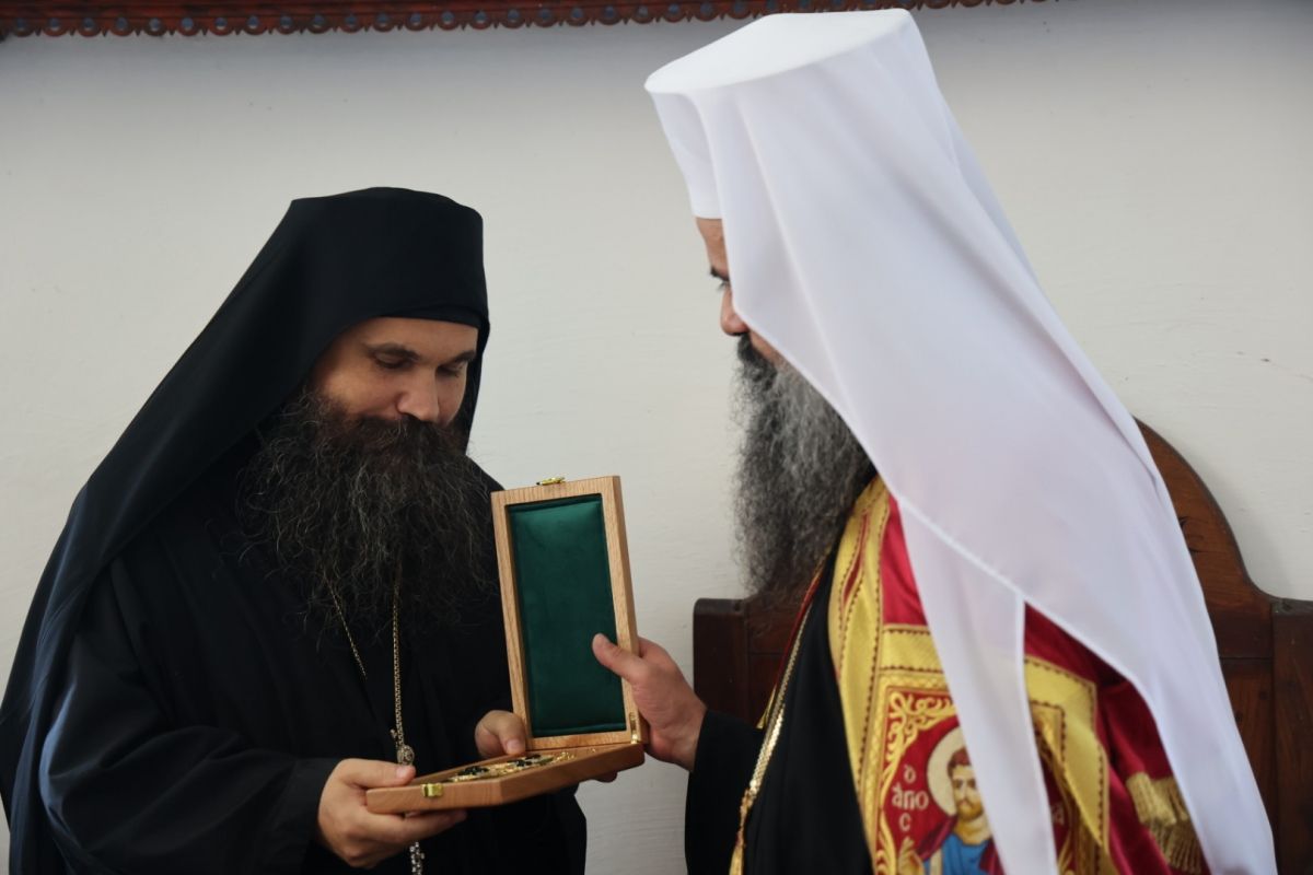 Ο Πατριάρχης Βουλγαρίας προεξήρχε Αγρυπνίας στη Μονή Ζωγράφου - μια φωτογραφία 16