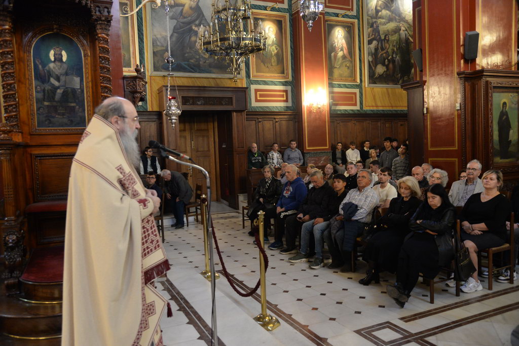 Πάτρα: Η αρχαιοπρεπής Θεία Λειτουργία του Αγίου Ιακώβου του Αδελφοθέου - μια φωτογραφία 9