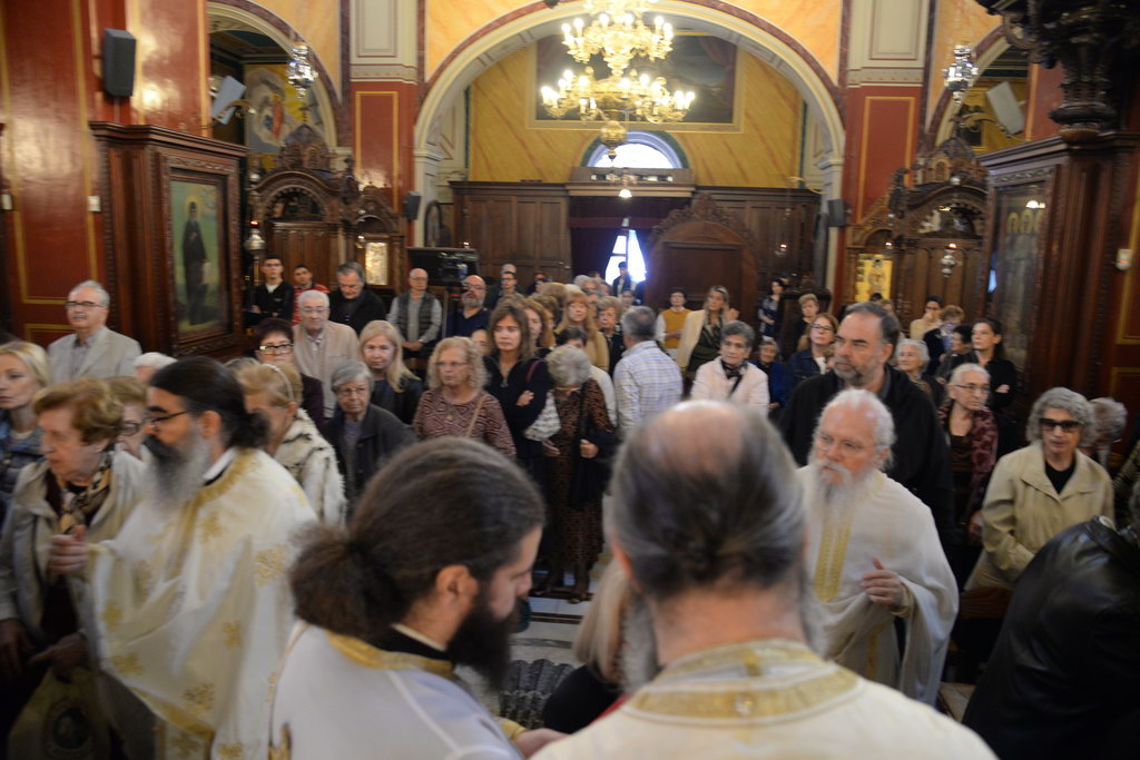Πάτρα: Η αρχαιοπρεπής Θεία Λειτουργία του Αγίου Ιακώβου του Αδελφοθέου - μια φωτογραφία 11