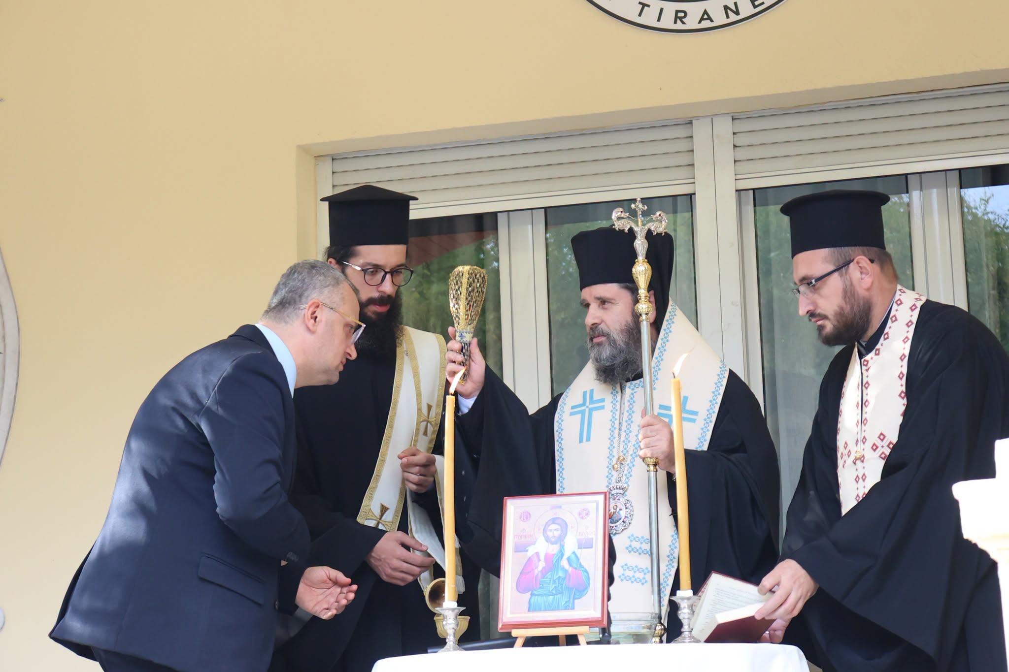 Εγκαινιάστηκε το νέο κτίριο της Σχολής Βυζαντινής Μουσικής στα Τίρανα - μια φωτογραφία 5