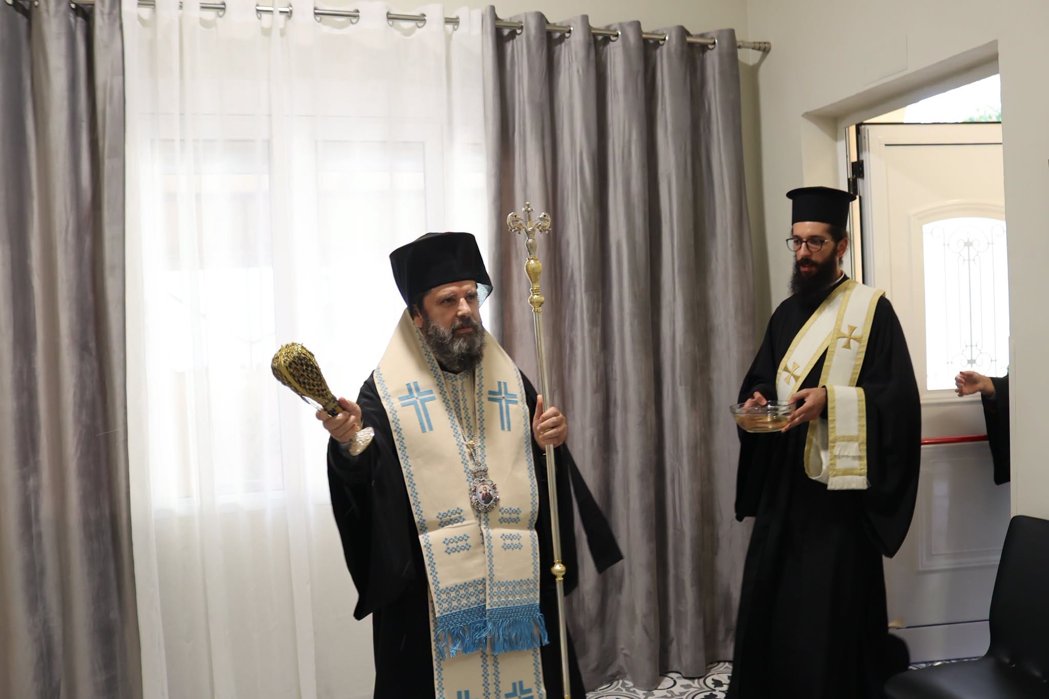 Εγκαινιάστηκε το νέο κτίριο της Σχολής Βυζαντινής Μουσικής στα Τίρανα - μια φωτογραφία 6