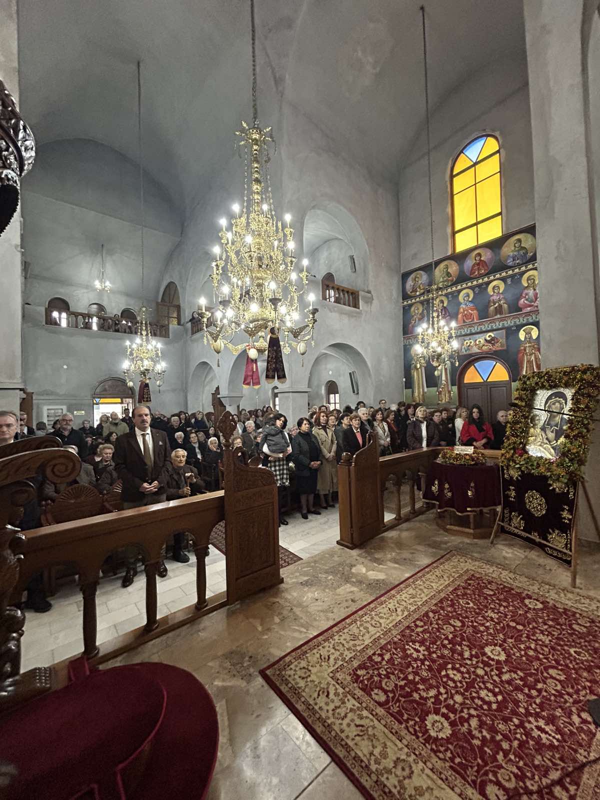Χειροτονία πρεσβυτέρου στον πανηγυρίζοντα Ναό Αγίου Δημητρίου Φλώρινας - μια φωτογραφία 5