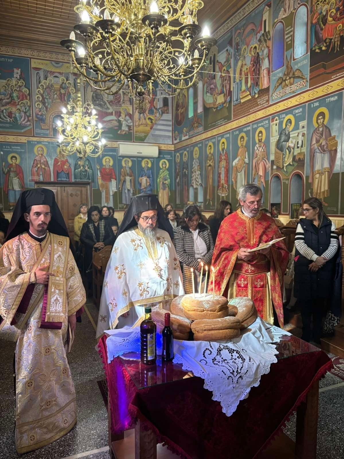 Η ΣΜΥΚ Βελλάς τίμησε στο Καλπάκι την Αγία Σκέπη - μια φωτογραφία 4