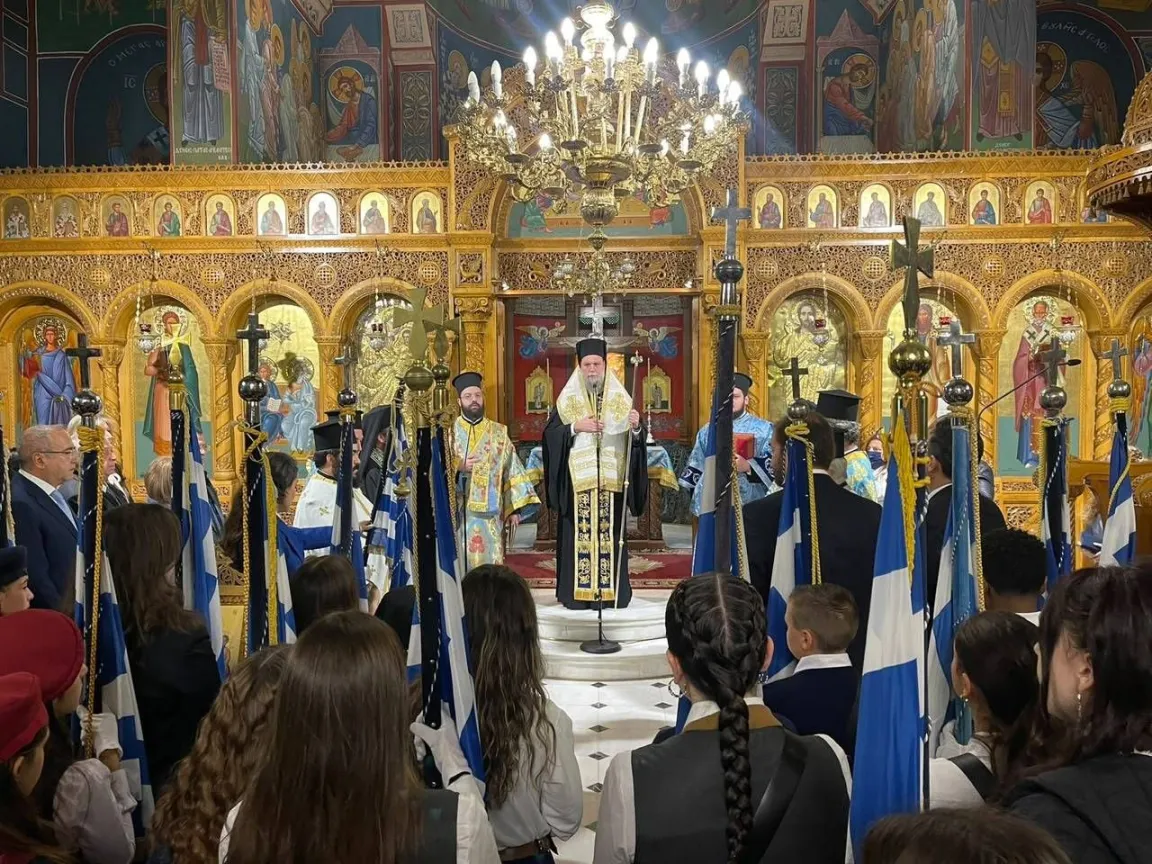 Ηράκλειο Αττικής: Λαμπρός εορτασμός της 28ης Οκτωβρίου και της Αγίας Σκέπης - μια φωτογραφία 4