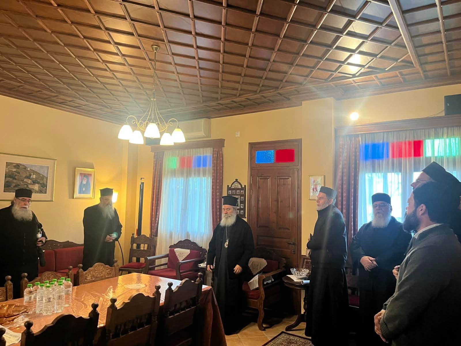 Ιερατική Σύναξη πραγματοποιήθηκε στην Αίγινα για την εορτή του Αγίου Νεκταρίου - μια φωτογραφία 3