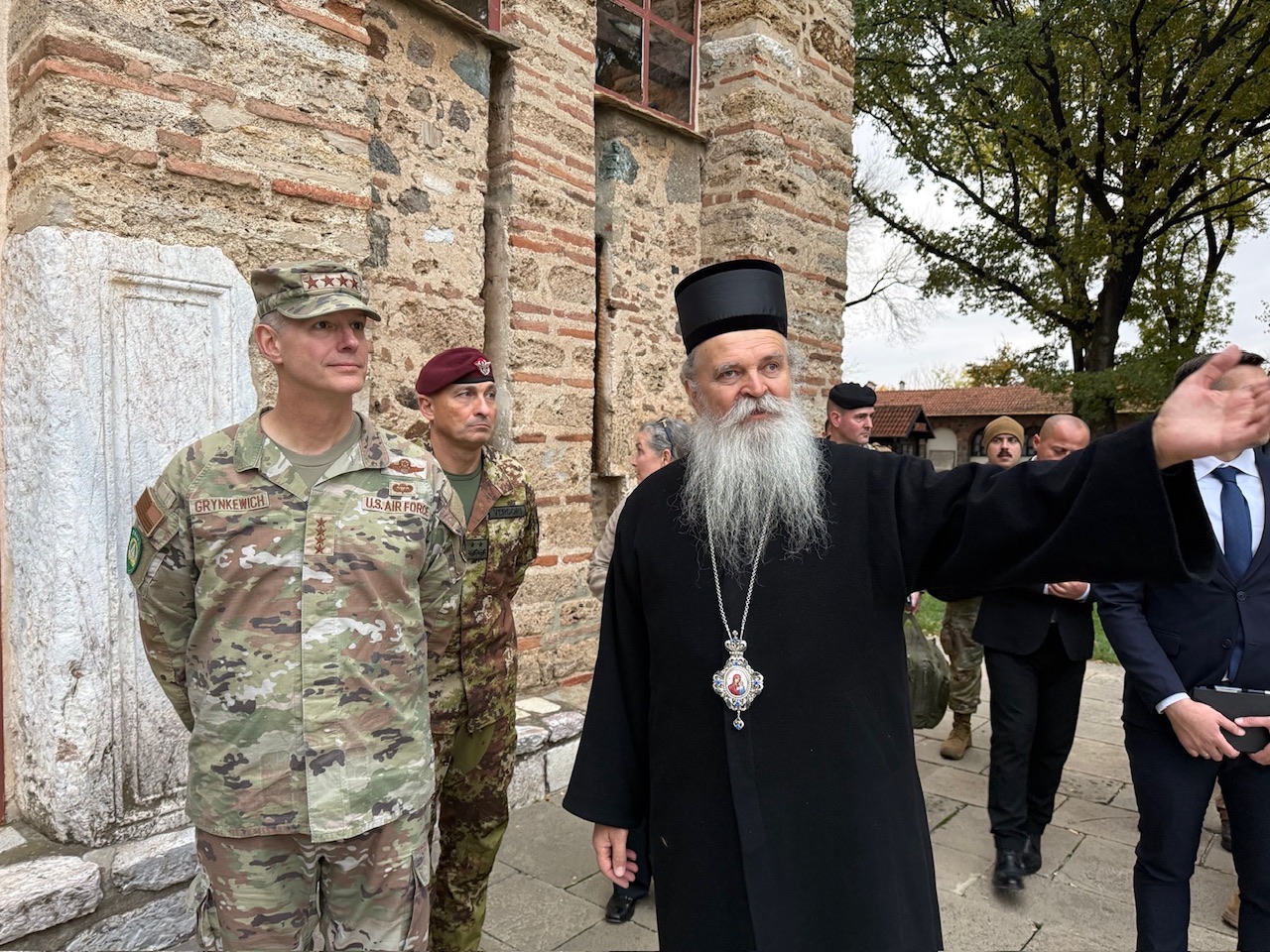 Μητροπολίτης Ράσκας Θεοδόσιος σε ΝΑΤΟ: Ανησυχία για τους Σέρβους στο Κόσοβο - μια φωτογραφία 2
