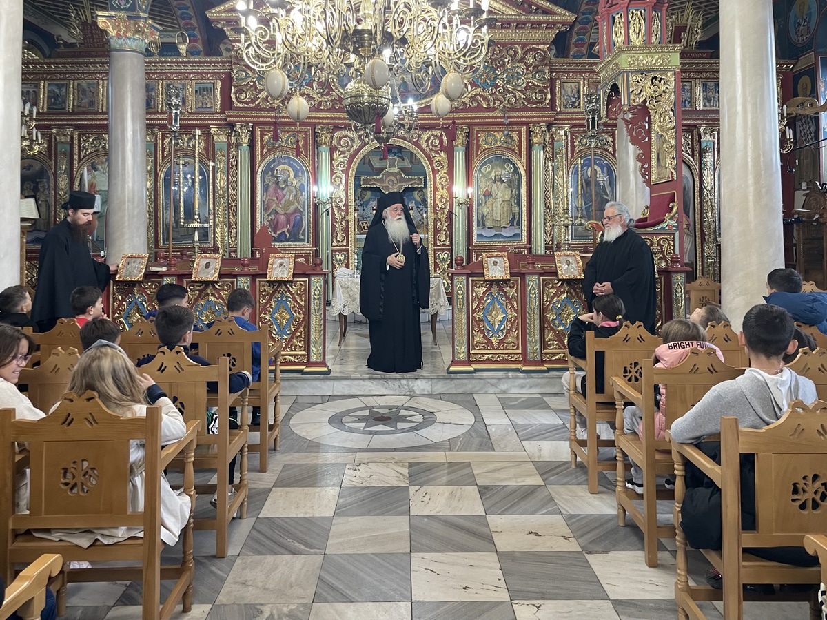 Δημητριάδος Ιγνάτιος: «Η Εκκλησία είναι το δεύτερο σπίτι κάθε παιδιού» - μια φωτογραφία 2